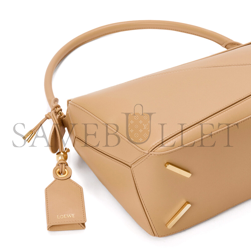 LOEWE MEDIUM FEATHERLIGHT PUZZLE BAG IN NAPPA LAMBSKIN A510PLMX02 (29*19.5*12cm)